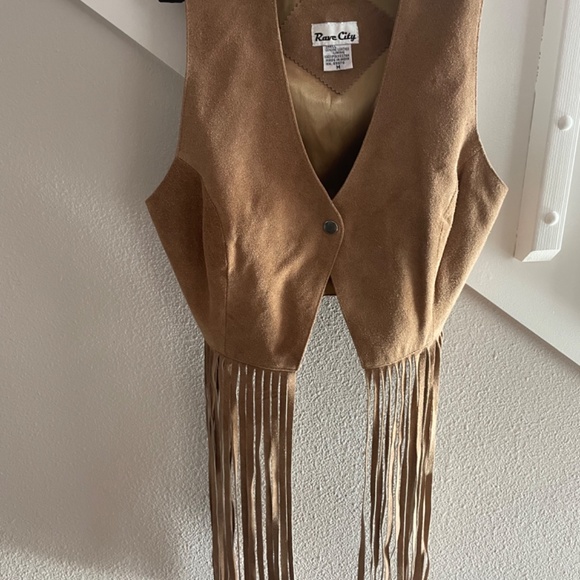 Leather vests by Rave city - Picture 2 of 5